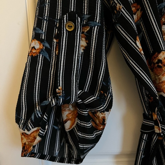 Column style dress- stripes and floral pattern, includes belt - Picture 3 of 6